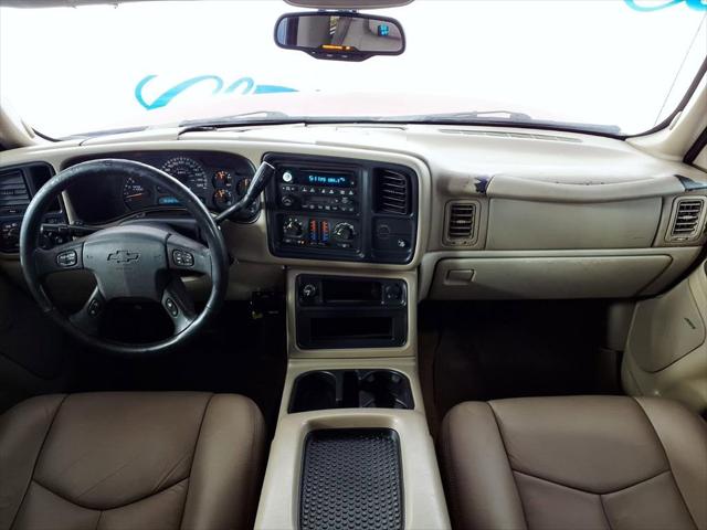 2004 Chevrolet Suburban LS