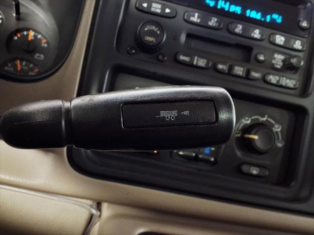 2004 Chevrolet Suburban LS
