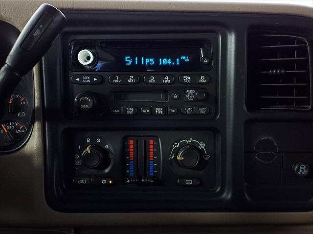 2004 Chevrolet Suburban LS