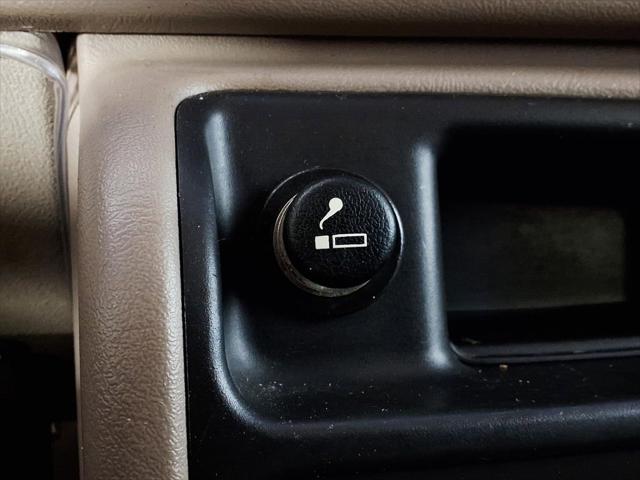 2004 Chevrolet Suburban LS