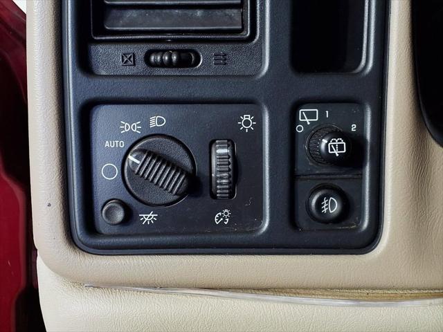 2004 Chevrolet Suburban LS