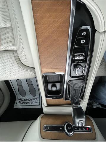 2018 Volvo XC90 T6 Inscription