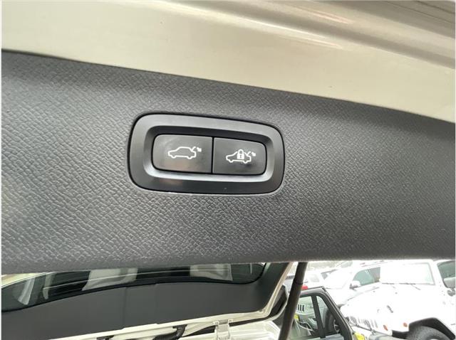 2018 Volvo XC90 T6 Inscription