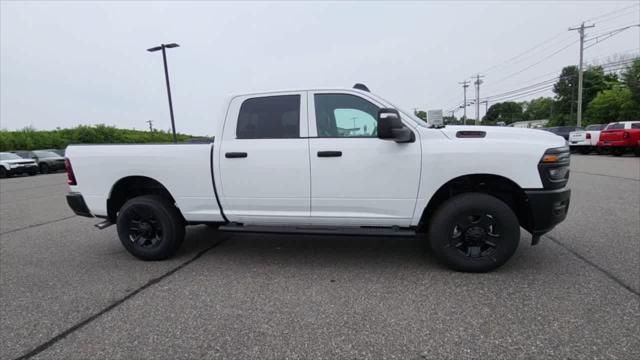 2026 RAM Ram 3500 RAM 3500 TRADESMAN CREW CAB 4X4 64 BOX