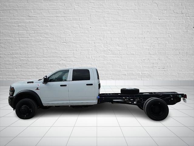 2026 RAM 5500 Chassis RAM 5500 TRADESMAN CHASSIS CREW CAB 4X4 84 CA