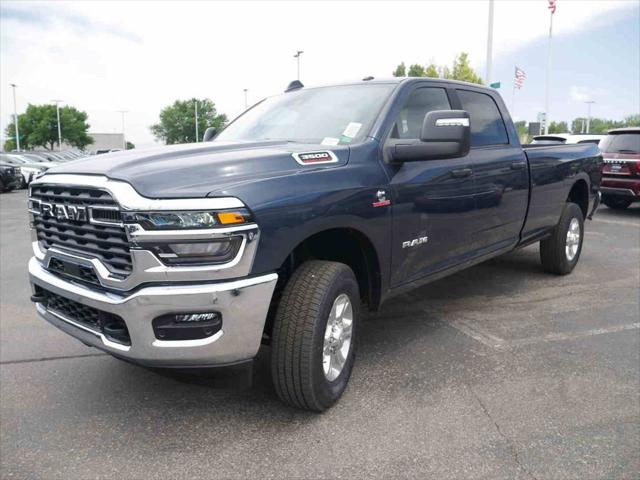 2026 RAM 3500 RAM 3500 BIG HORN CREW CAB 4X4 8 BOX