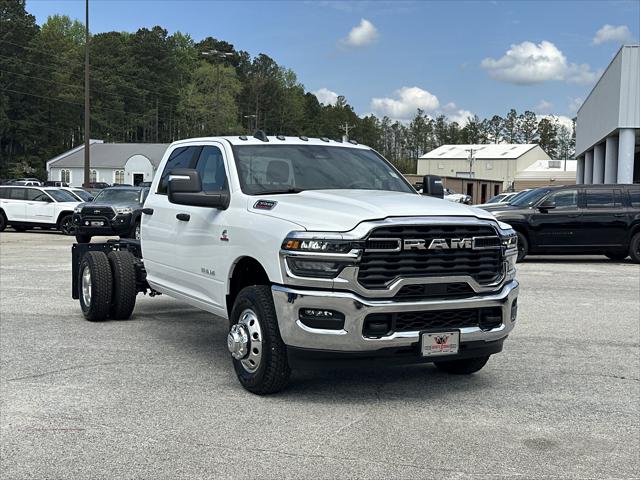 2026 RAM Ram 3500 Chassis Cab RAM 3500 BIG HORN CREW CAB CHASSIS 4X4 60 CA