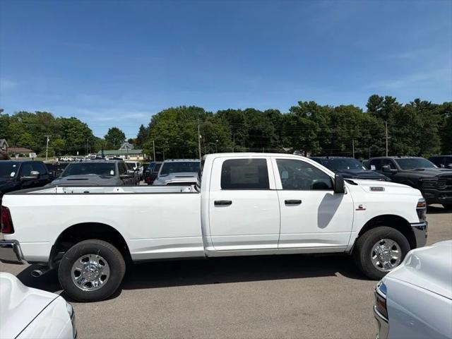2026 RAM Ram 3500 RAM 3500 TRADESMAN CREW CAB 4X4 8 BOX 2026 RAM Ram 3500 RAM 3500 TRADESMAN CREW CAB 4X4 8 BOX