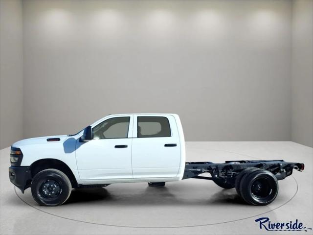 2026 RAM Ram 3500 Chassis Cab RAM 3500 TRADESMAN CREW CAB CHASSIS 4X4 60 CA 2026 RAM Ram 3500 Chassis Cab RAM 3500 TRADESMAN CREW CAB CHASSIS 4X4 60 CA