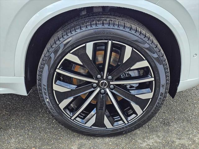 2026 Volvo XC90 Plug-In Hybrid Ultra, T8 AWD, Electric/Gasoline, Bright, 7 Seats