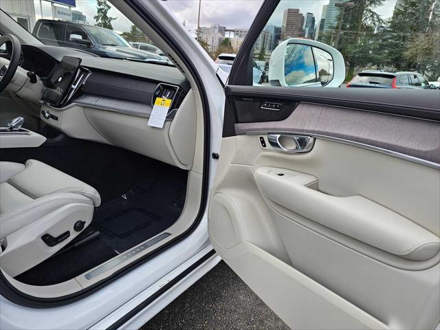 2026 Volvo XC90 Plug-In Hybrid Ultra, T8 AWD, Electric/Gasoline, Bright, 7 Seats