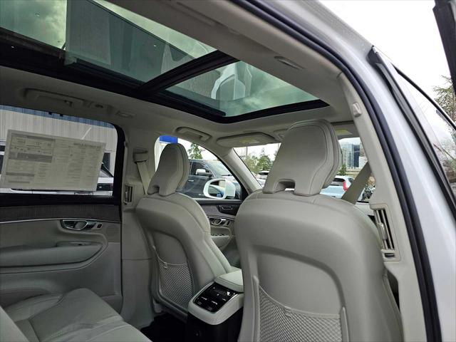 2026 Volvo XC90 Plug-In Hybrid Ultra, T8 AWD, Electric/Gasoline, Bright, 7 Seats