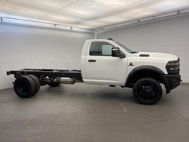 2026 RAM Ram 5500 Chassis Cab RAM 5500 TRADESMAN CHASSIS REGULAR CAB 4X4 84 CA 2026 RAM Ram 5500 Chassis Cab RAM 5500 TRADESMAN CHASSIS REGULAR CAB 4X4 84 CA