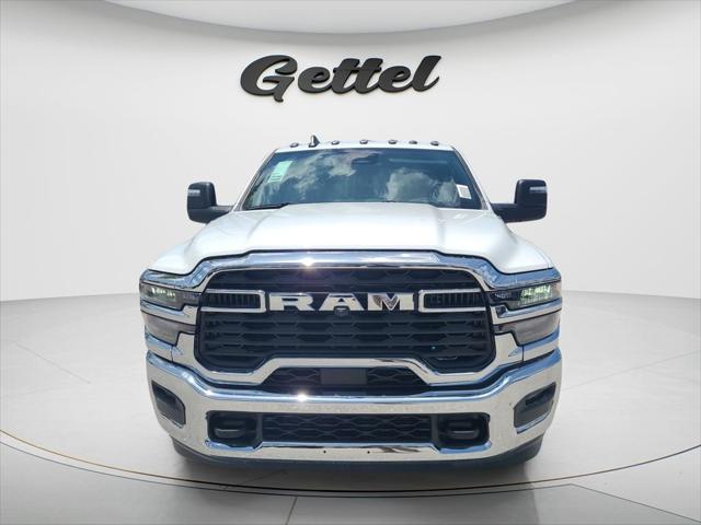2026 RAM 3500 Chassis RAM 3500 TRADESMAN CREW CAB CHASSIS 4X4 60 CA