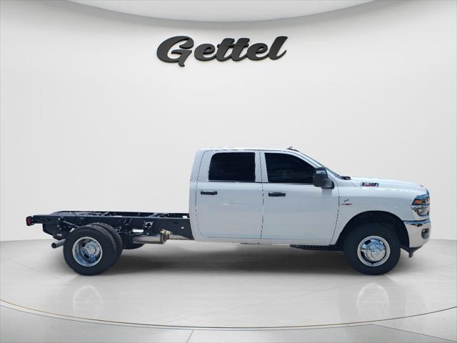 2026 RAM Ram 3500 Chassis Cab RAM 3500 TRADESMAN CREW CAB CHASSIS 4X4 60 CA