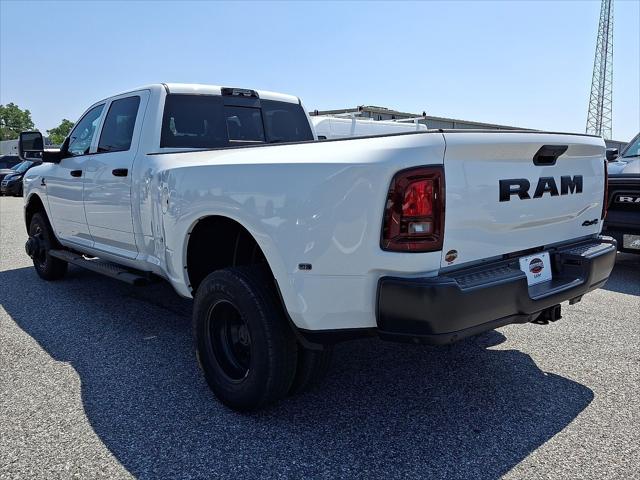 2026 RAM Ram 3500 RAM 3500 TRADESMAN CREW CAB 4X4 8 BOX