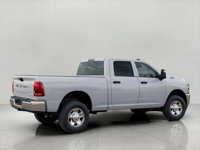 2026 RAM Ram 3500 RAM 3500 TRADESMAN CREW CAB 4X4 64 BOX