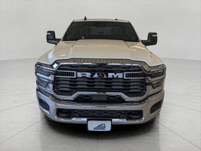 2026 RAM Ram 3500 RAM 3500 TRADESMAN CREW CAB 4X4 64 BOX