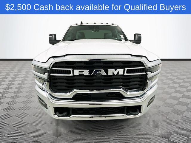2026 RAM Ram 5500 Chassis Cab RAM 5500 TRADESMAN CHASSIS REGULAR CAB 4X4 84 CA