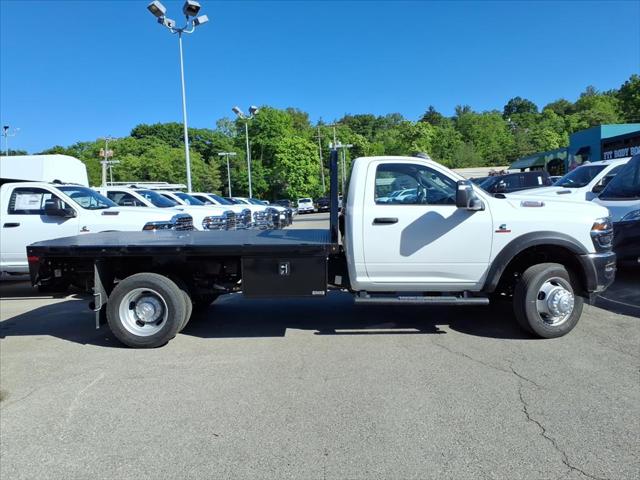 2026 RAM Ram 5500 Chassis Cab RAM 5500 TRADESMAN CHASSIS REGULAR CAB 4X4 84 CA