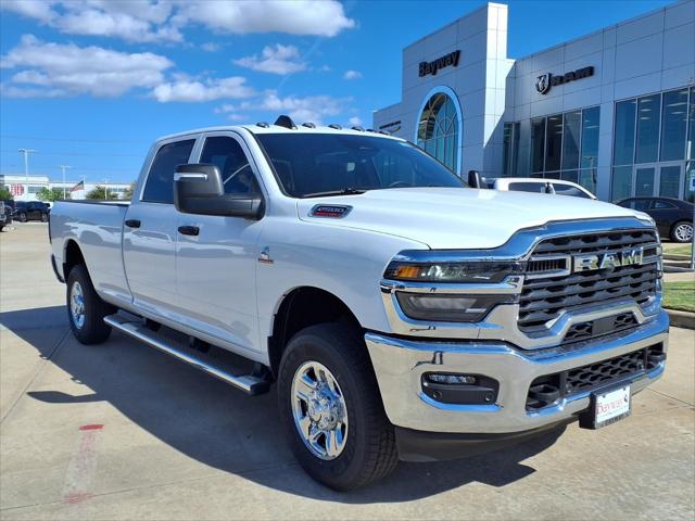 2026 RAM 2500 RAM 2500 TRADESMAN CREW CAB 4X4 8 BOX