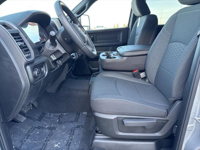 2026 Ram 2500 Black Express Crew Cab 4x4 6'4" Box