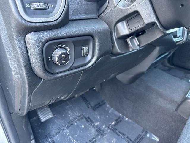 2026 Ram 2500 Black Express Crew Cab 4x4 6'4" Box