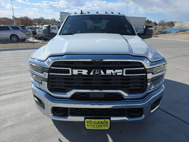 2026 RAM Ram 3500 Chassis Cab RAM 3500 TRADESMAN CREW CAB CHASSIS 4X4 60 CA