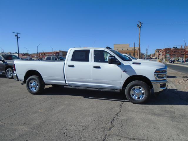 2026 RAM Ram 3500 RAM 3500 TRADESMAN CREW CAB 4X4 8 BOX