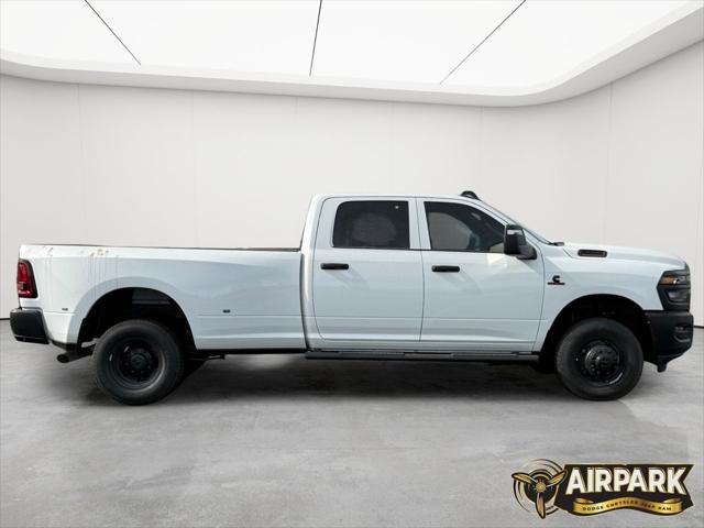 2026 RAM Ram 3500 RAM 3500 TRADESMAN CREW CAB 4X4 8 BOX 2026 RAM Ram 3500 RAM 3500 TRADESMAN CREW CAB 4X4 8 BOX