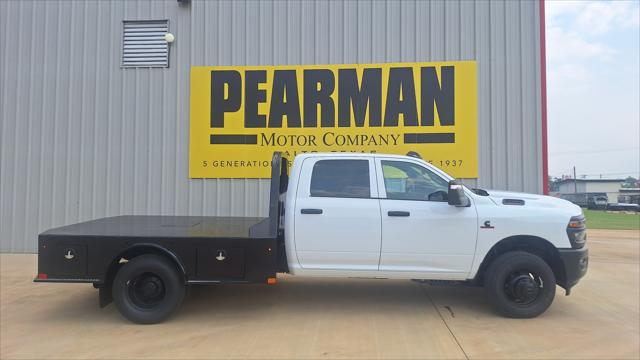 2026 RAM Ram 3500 Chassis Cab RAM 3500 TRADESMAN CREW CAB CHASSIS 4X4 60 CA