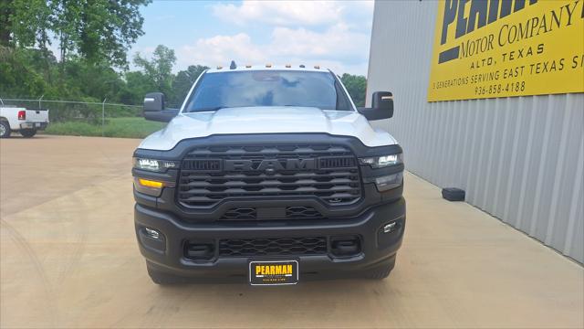 2026 RAM Ram 3500 Chassis Cab RAM 3500 TRADESMAN CREW CAB CHASSIS 4X4 60 CA