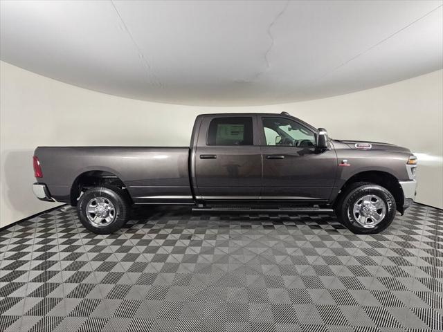 2026 RAM Ram 3500 RAM 3500 TRADESMAN CREW CAB 4X4 8 BOX