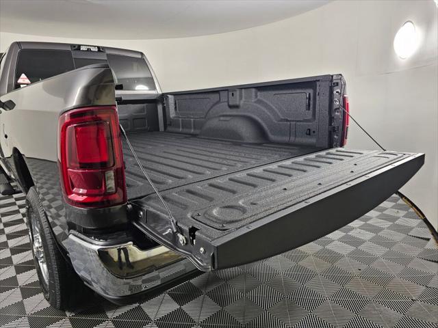 2026 Ram 3500 Tradesman Crew Cab 4x4 8' Box