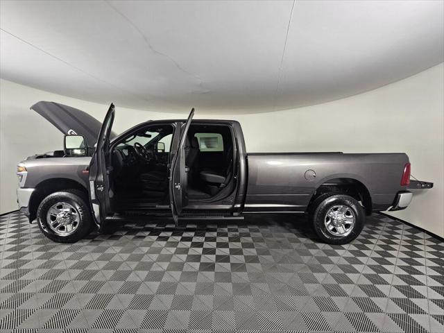 2026 Ram 3500 Tradesman Crew Cab 4x4 8' Box