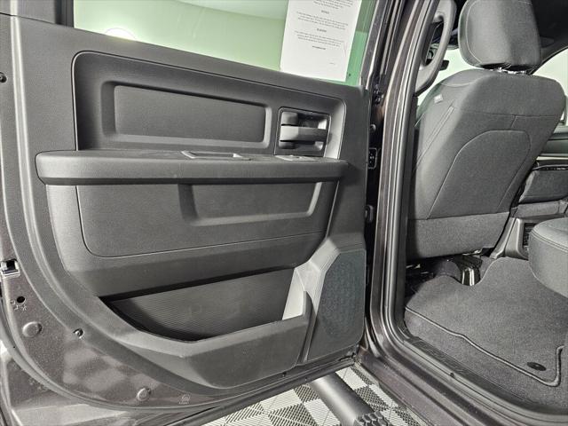 2026 Ram 3500 Tradesman Crew Cab 4x4 8' Box