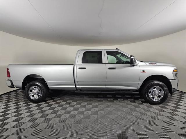 2026 Ram 3500 Tradesman Crew Cab 4x4 8' Box