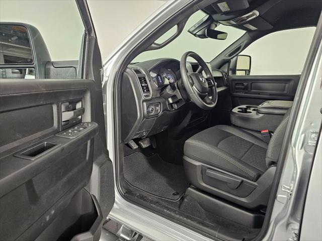 2026 Ram 3500 Tradesman Crew Cab 4x4 8' Box