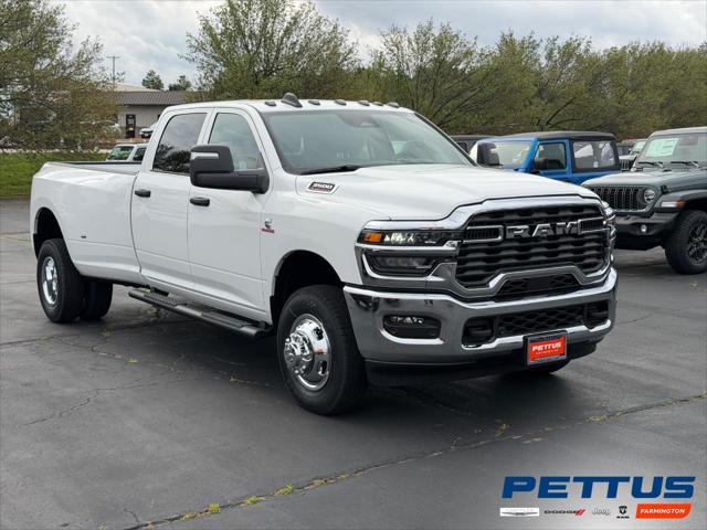 2026 RAM Ram 3500 RAM 3500 TRADESMAN CREW CAB 4X4 8 BOX