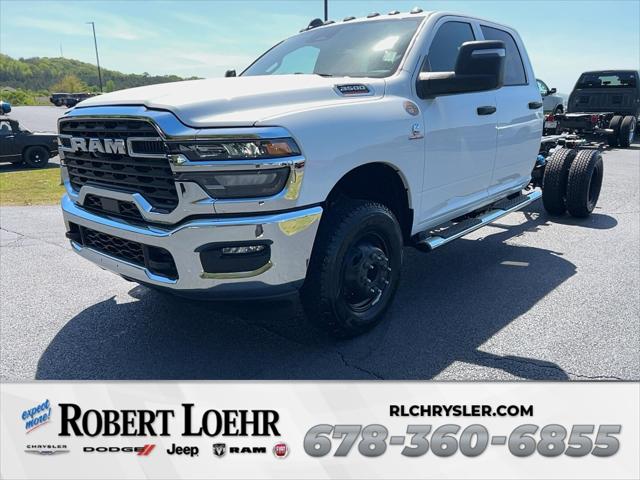 2026 RAM Ram 3500 Chassis Cab RAM 3500 TRADESMAN CREW CAB CHASSIS 4X4 60 CA