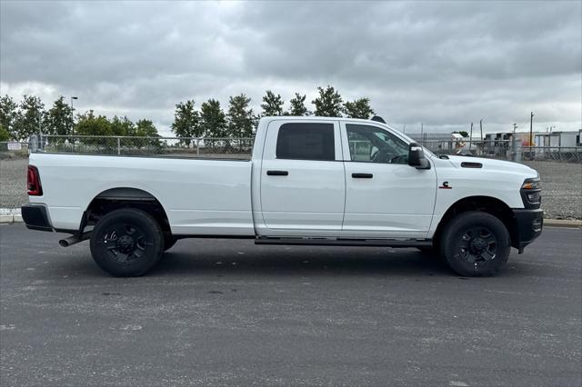 2026 RAM Ram 3500 RAM 3500 TRADESMAN CREW CAB 4X4 8 BOX