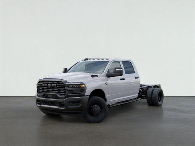 2026 RAM Ram 3500 Chassis Cab RAM 3500 TRADESMAN CREW CAB CHASSIS 4X4 60 CA 2026 RAM Ram 3500 Chassis Cab RAM 3500 TRADESMAN CREW CAB CHASSIS 4X4 60 CA