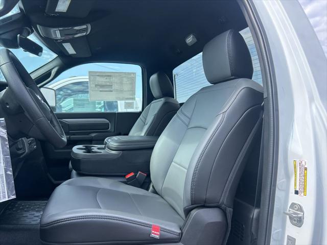 2026 RAM Ram 5500 Chassis Cab RAM 5500 TRADESMAN CHASSIS REGULAR CAB 4X4 120 CA