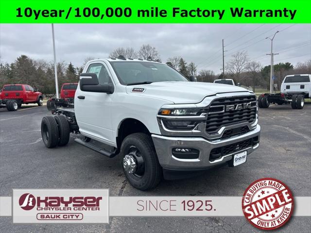2026 RAM Ram 3500 Chassis Cab RAM 3500 TRADESMAN CHASSIS REGULAR CAB 4X4 60 CA