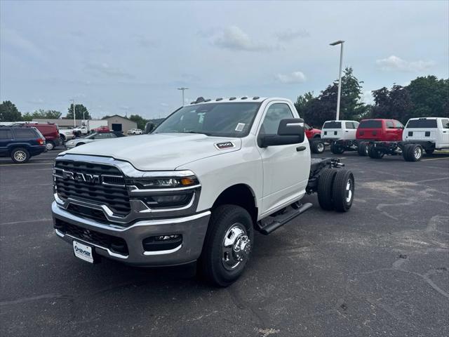 2026 RAM 3500 Chassis RAM 3500 TRADESMAN CHASSIS REGULAR CAB 4X4 60 CA