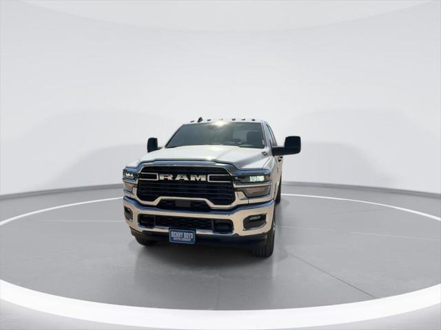 2026 RAM Ram 3500 RAM 3500 TRADESMAN CREW CAB 4X4 8 BOX