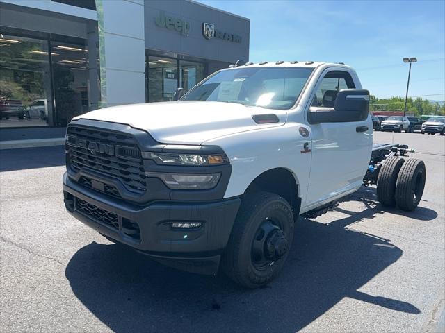 2026 RAM Ram 3500 Chassis Cab RAM 3500 TRADESMAN CHASSIS REGULAR CAB 4X4 60 CA 2026 RAM Ram 3500 Chassis Cab RAM 3500 TRADESMAN CHASSIS REGULAR CAB 4X4 60 CA