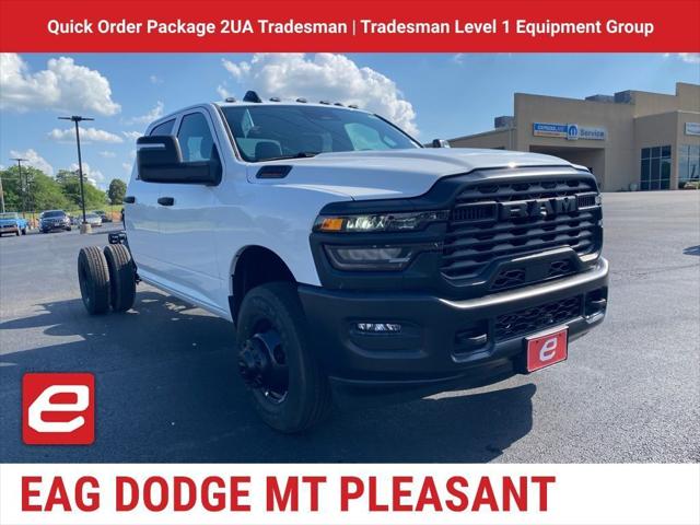 2026 RAM Ram 3500 Chassis Cab RAM 3500 TRADESMAN CREW CAB CHASSIS 4X4 60 CA