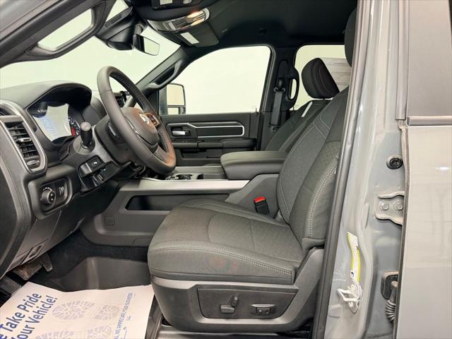 2026 RAM Ram 3500 RAM 3500 BIG HORN CREW CAB 4X4 8 BOX