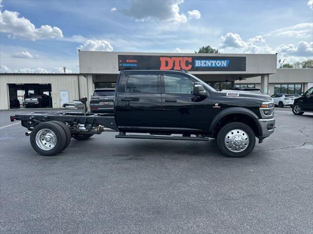 2026 RAM Ram 5500 Chassis Cab RAM 5500 TRADESMAN CHASSIS CREW CAB 4X4 60 CA